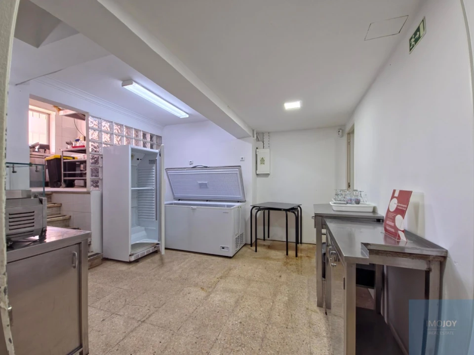 Loja para Venda em Oeiras e São Julião da Barra, Paço de Arcos e Caxias Foto 15