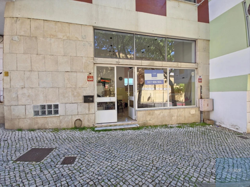 Loja para Venda em Oeiras e São Julião da Barra, Paço de Arcos e Caxias Foto 23