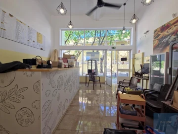 Loja para Venda em Oeiras e São Julião da Barra, Paço de Arcos e Caxias