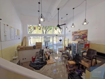 Loja para Venda em Oeiras e São Julião da Barra, Paço de Arcos e Caxias