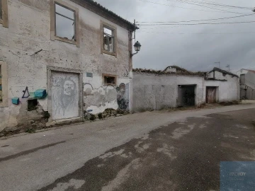 Prédio para Venda em São Miguel do Rio Torto e Rossio Ao Sul do Tejo