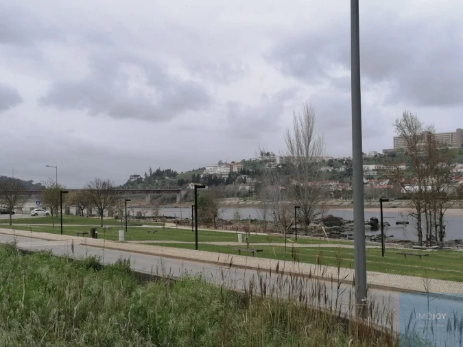Prédio para Venda em São Miguel do Rio Torto e Rossio Ao Sul do Tejo Foto 17
