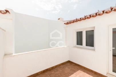 Apartamento T2 para Venda em Bacelo e Senhora da Saúde