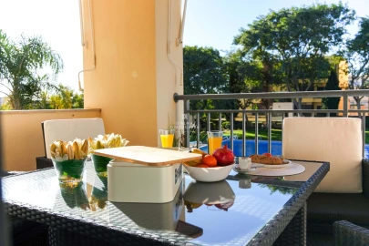 Apartamento T2 para Arrendamento em Quarteira