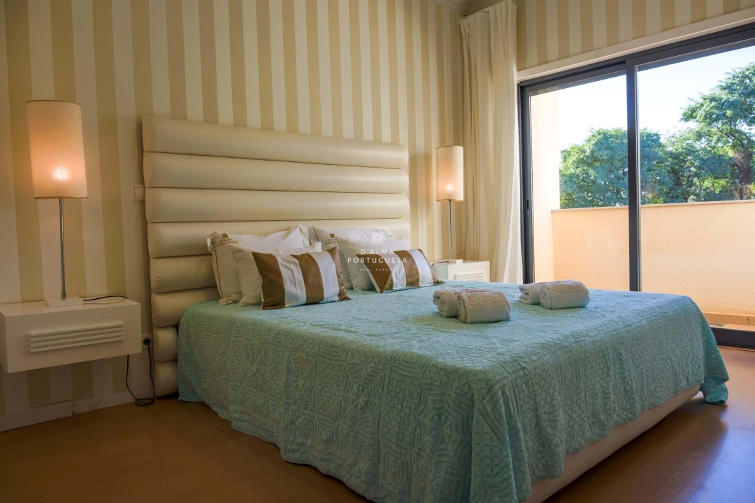 Apartamento T2 para Arrendamento em Quarteira Foto 17