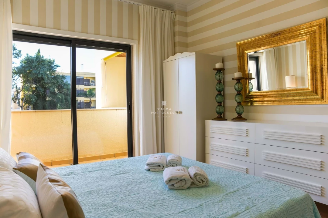 Apartamento T2 para Arrendamento em Quarteira Foto 20