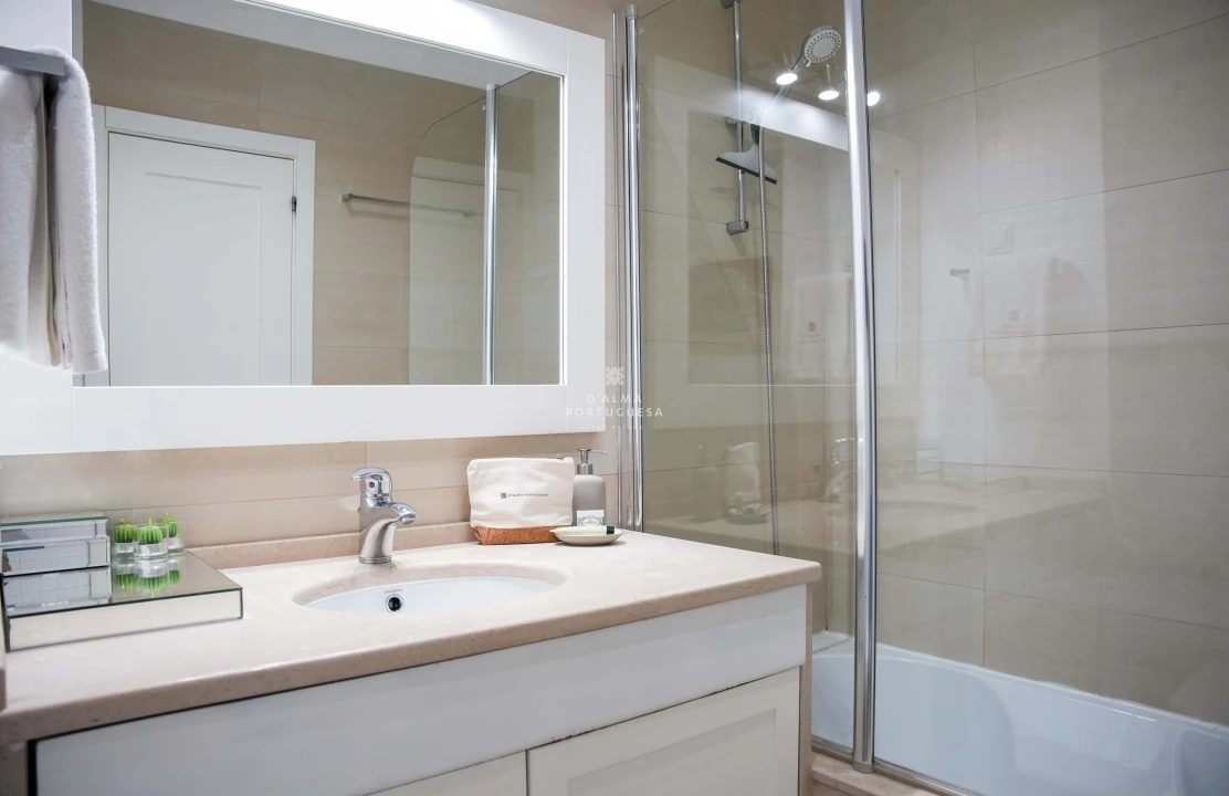 Apartamento T2 para Arrendamento em Quarteira Foto 23