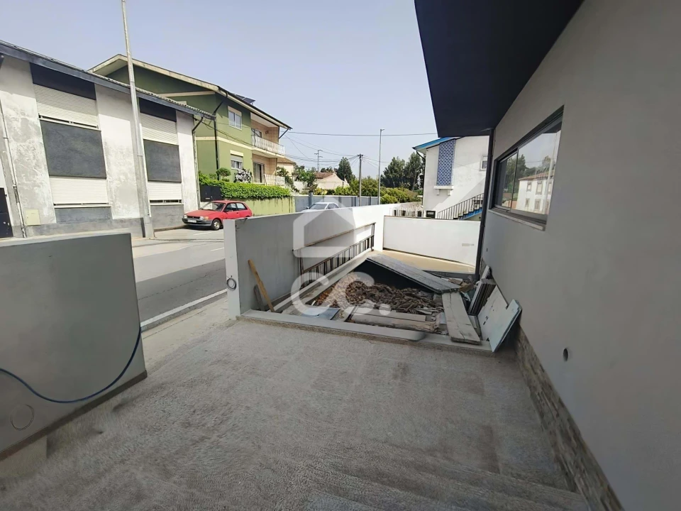 Moradia T3 para Venda em Cidade da Maia Foto 17