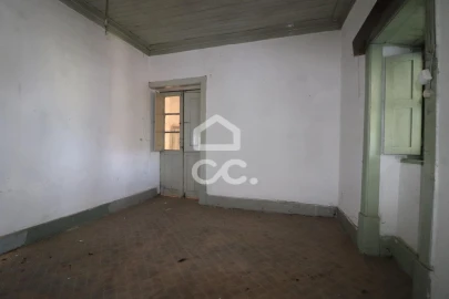 Apartamento T2 para Venda em Santa Clara e Castelo Viegas