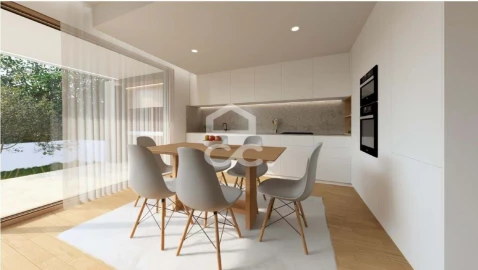 Apartamento T2 para Venda em Santa Clara e Castelo Viegas