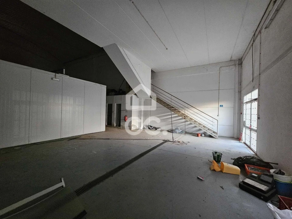 Armazém para Venda em Beja (Salvador e Santa Maria da Feira) Foto 8