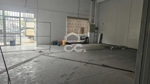 Armazém para Venda em Beja (Salvador e Santa Maria da Feira)