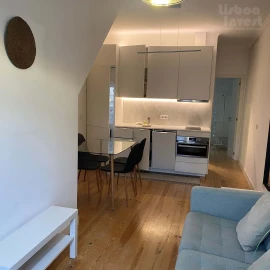 Apartamento T1 para Arrendamento em Santa Maria Maior