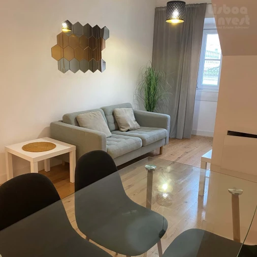 Apartamento T1 para Arrendamento em Santa Maria Maior Foto 9