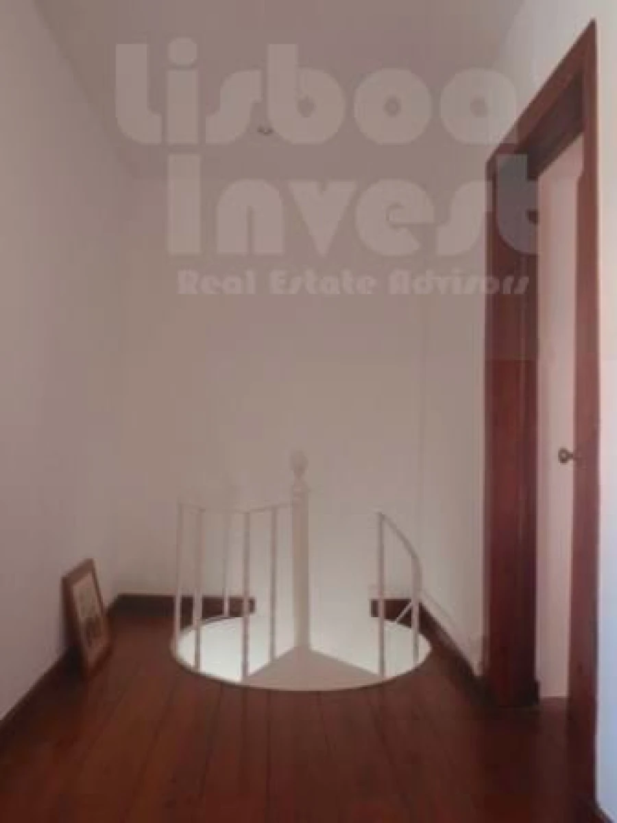 Apartamento T2 para Arrendamento em Estrela Foto 13