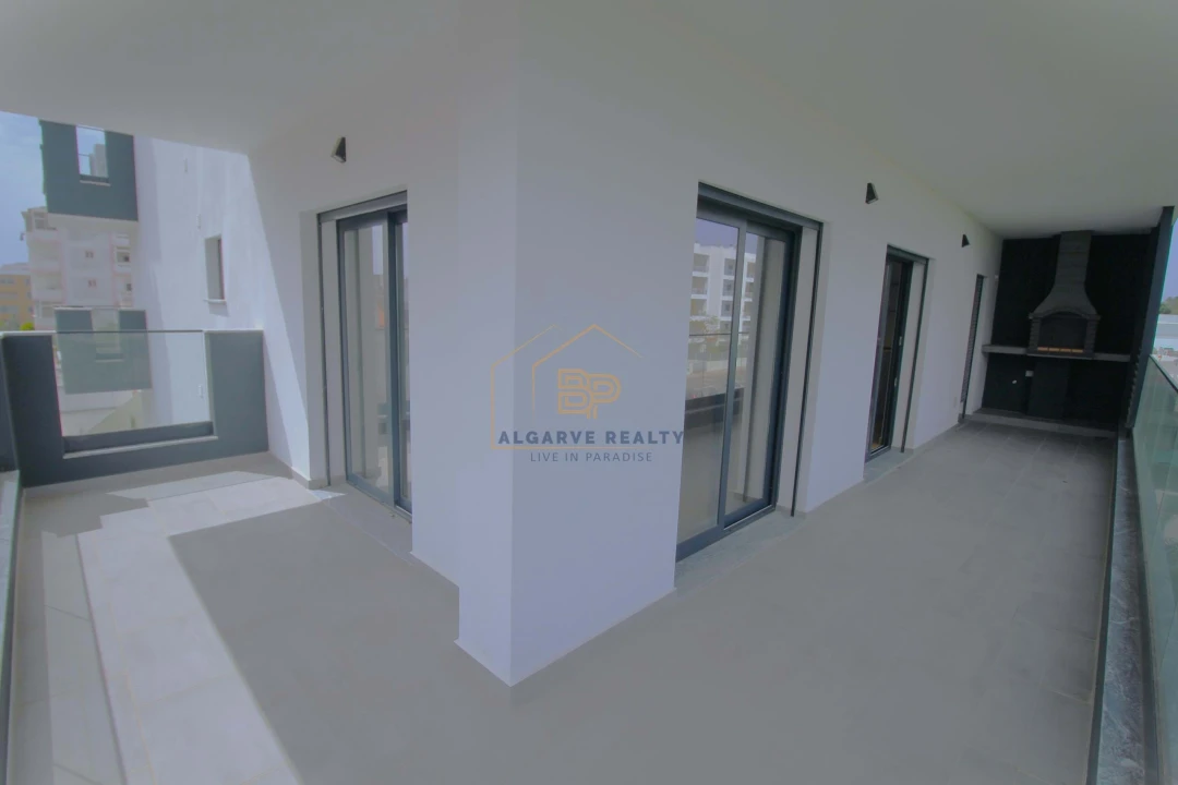 Apartamento T3 para Venda em Portimão Foto 11