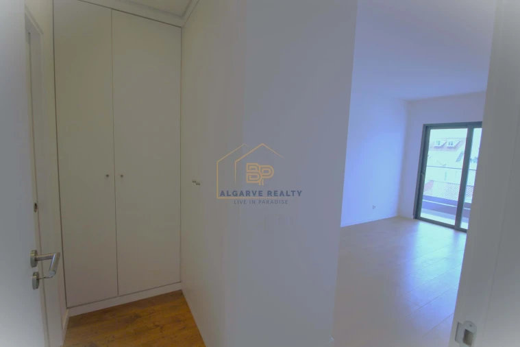 Apartamento T3 para Venda em Portimão Foto 18