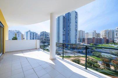 Apartamento T3 para Venda em Portimão