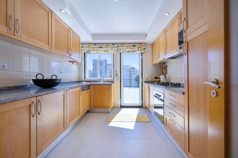 Apartamento T3 para Venda em Portimão Foto 19