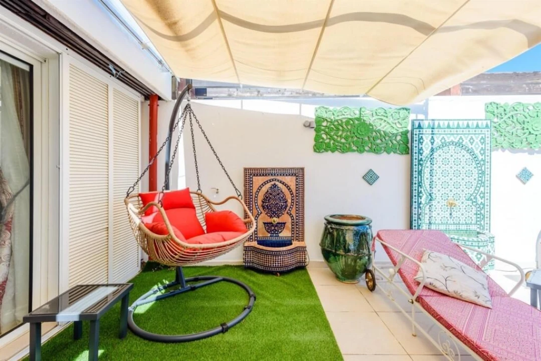 Apartamento T5 para Venda em Quarteira Foto 12