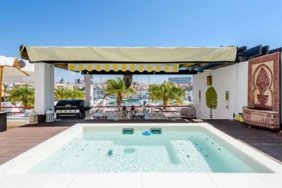 Apartamento T5 para Venda em Quarteira
