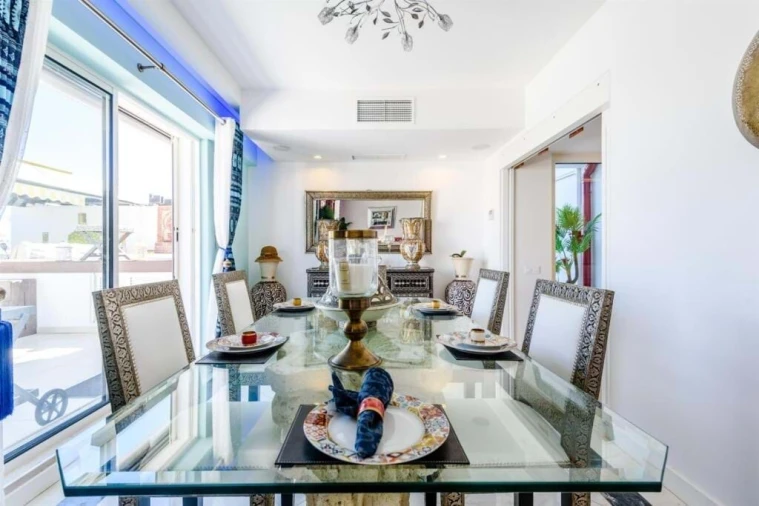 Apartamento T5 para Venda em Quarteira Foto 7
