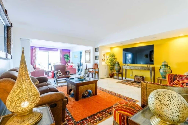 Apartamento T5 para Venda em Quarteira Foto 4