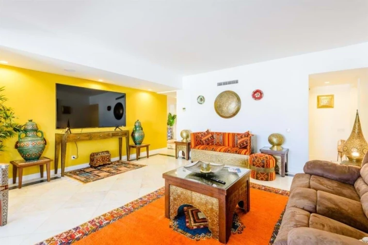 Apartamento T5 para Venda em Quarteira Foto 5