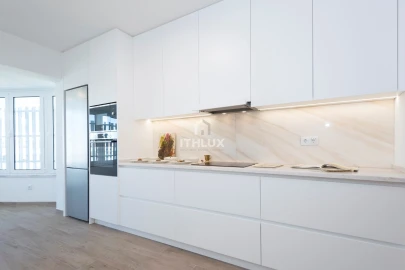 Apartamento T2 para Arrendamento em Oeiras e São Julião da Barra, Paço de Arcos e Caxias