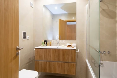 Apartamento T2 para Arrendamento em Oeiras e São Julião da Barra, Paço de Arcos e Caxias