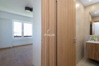 Apartamento T2 para Arrendamento em Oeiras e São Julião da Barra, Paço de Arcos e Caxias