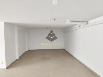 Moradia T5 para Venda em Laranjeiro e Feijó