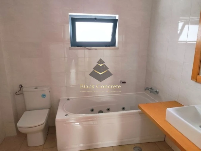 Moradia T5 para Venda em Laranjeiro e Feijó Foto 38