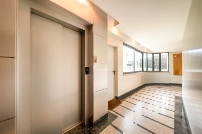 Apartamento T3 para Arrendamento em Oeiras e São Julião da Barra, Paço de Arcos e Caxias