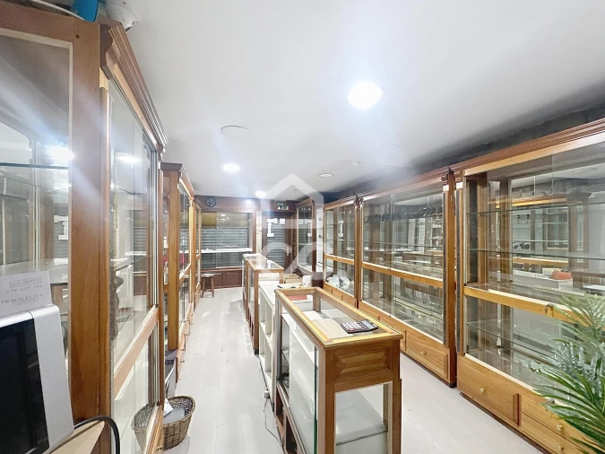 Prédio para Venda em Santa Maria Maior Foto 2