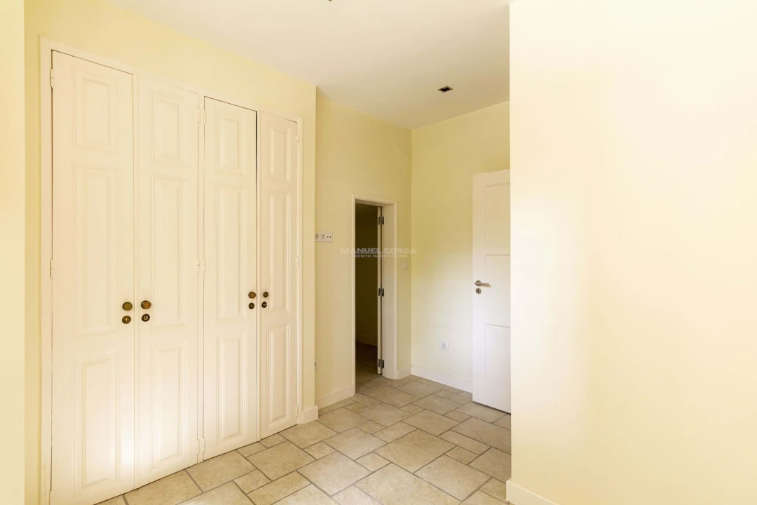 Apartamento T1 para Arrendamento em Avenidas Novas Foto 6