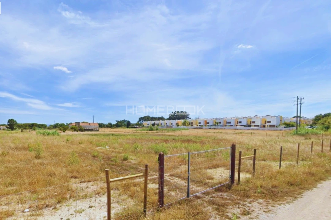 Terreno para Venda em Santo Antonio da Charneca Foto 3