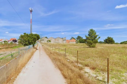 Terreno para Venda em Santo Antonio da Charneca