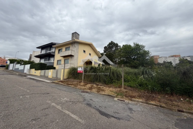 Terreno para Venda em Santa Marinha e São Pedro da Afurada Foto 6