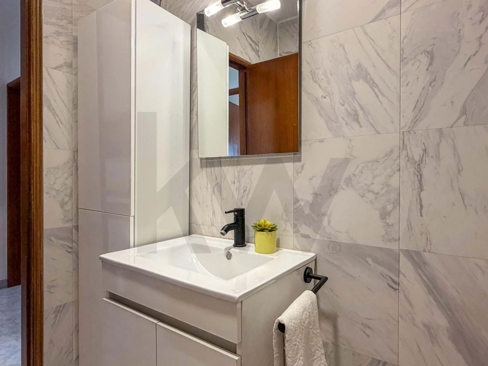 Apartamento T2 para Venda em Olhão Foto 22