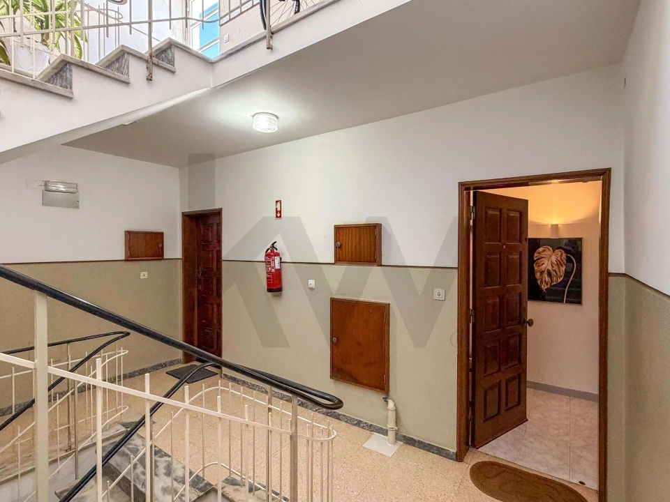 Apartamento T2 para Venda em Olhão Foto 34