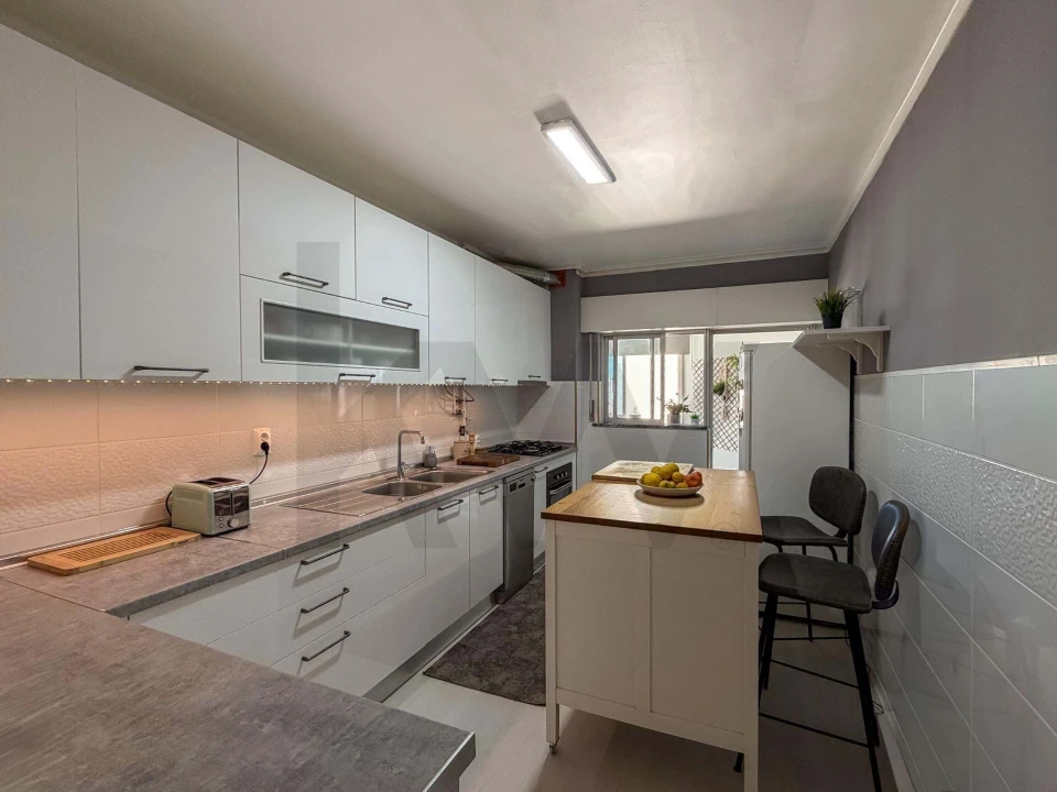 Apartamento T2 para Venda em Olhão Foto 11
