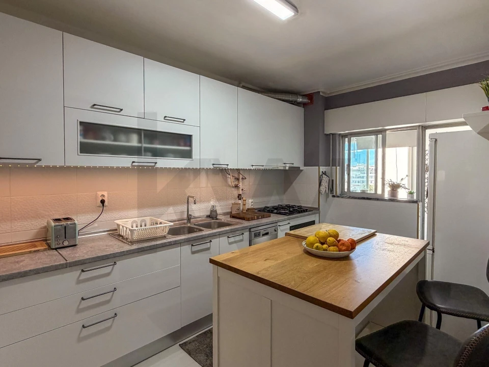 Apartamento T2 para Venda em Olhão Foto 13