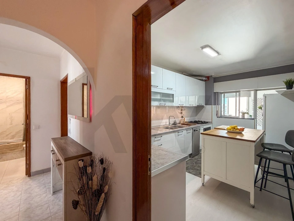 Apartamento T2 para Venda em Olhão Foto 14