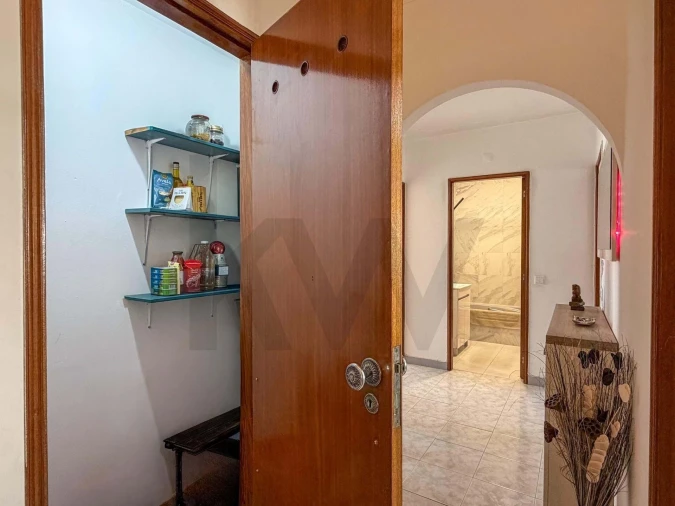 Apartamento T2 para Venda em Olhão Foto 15
