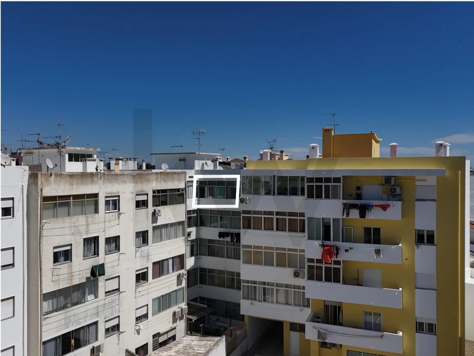 Apartamento T2 para Venda em Olhão Foto 38