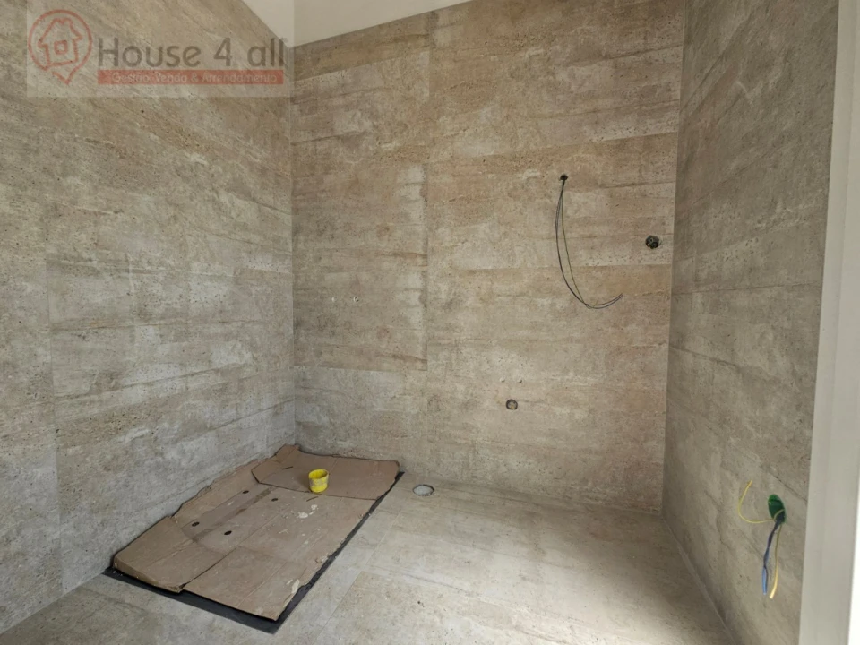 Moradia T4 para Venda em Tornada e Salir do Porto Foto 18