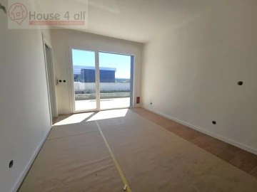 Moradia T4 para Venda em Tornada e Salir do Porto