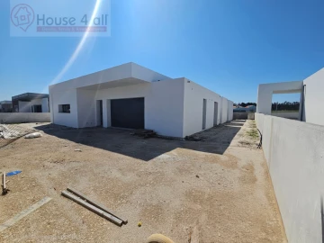 Moradia T4 para Venda em Tornada e Salir do Porto