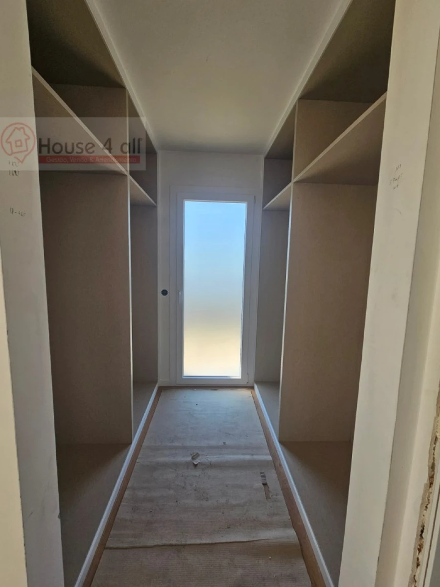 Moradia T4 para Venda em Tornada e Salir do Porto Foto 13